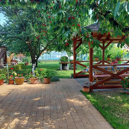 아파트 Takacs-haz 기에네스디아스