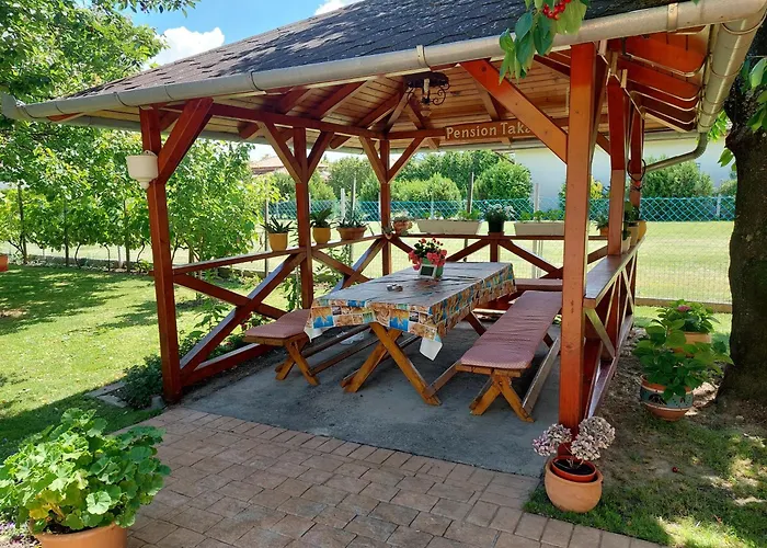 Takacs-haz * גיינסדיאס