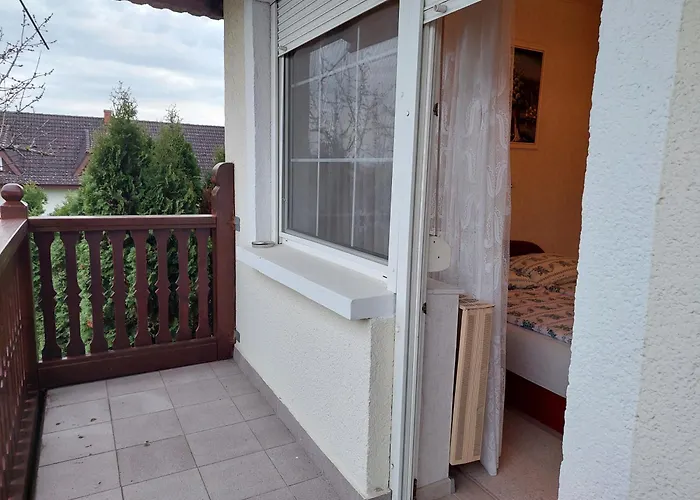 Takacs-haz Apartment *